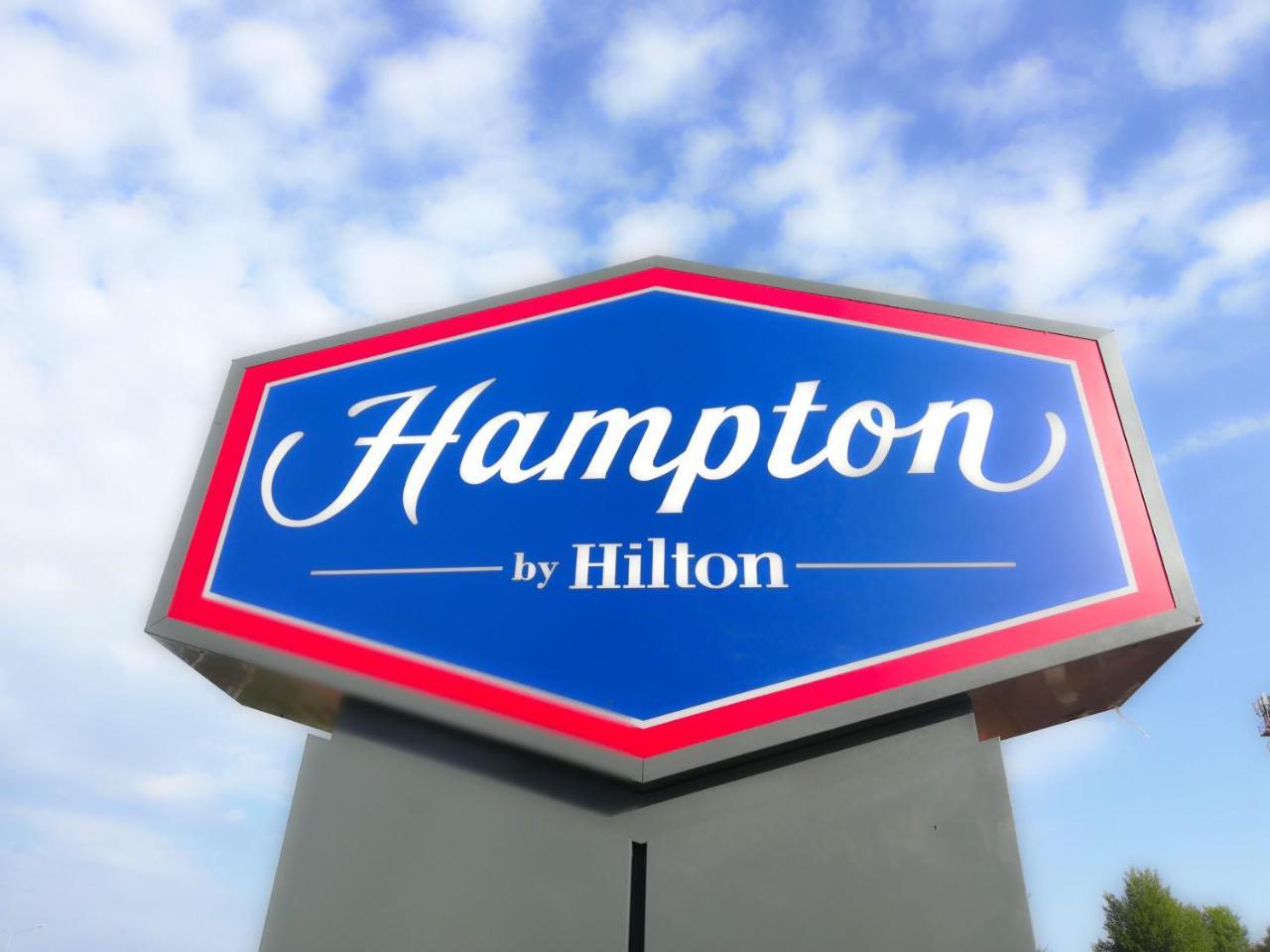Отель Hampton By Hilton Брест Экстерьер фото